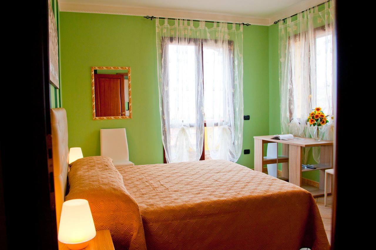 Casa Vacanze Sandalia Bosa Ngoại thất bức ảnh